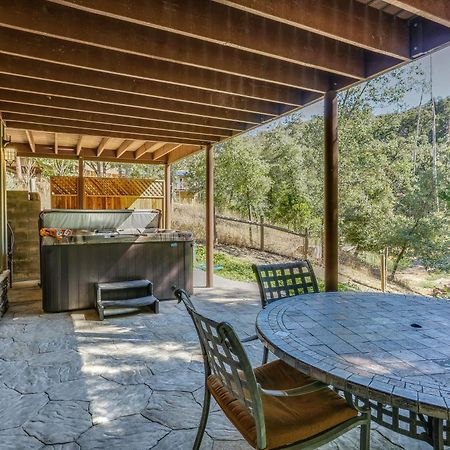 Rustic Oakhurst Retreat Less Than 4 Mi To Bass Lake! Villa Bagian luar foto