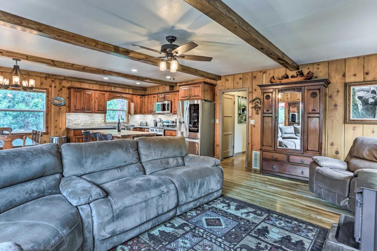 Rustic Oakhurst Retreat Less Than 4 Mi To Bass Lake! Villa Bagian luar foto