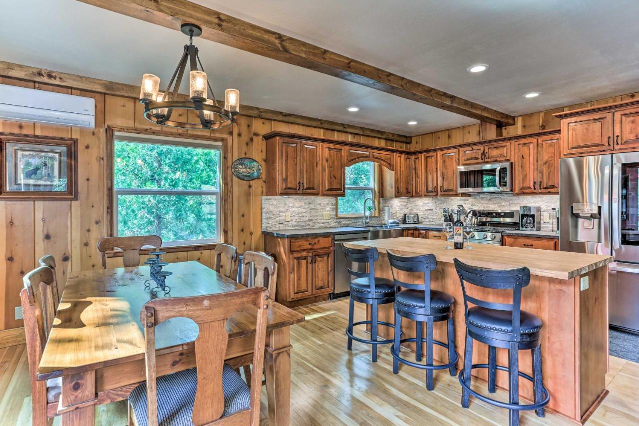 Rustic Oakhurst Retreat Less Than 4 Mi To Bass Lake! Villa Bagian luar foto