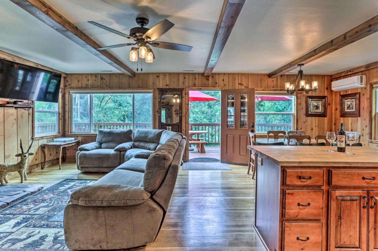 Rustic Oakhurst Retreat Less Than 4 Mi To Bass Lake! Villa Bagian luar foto